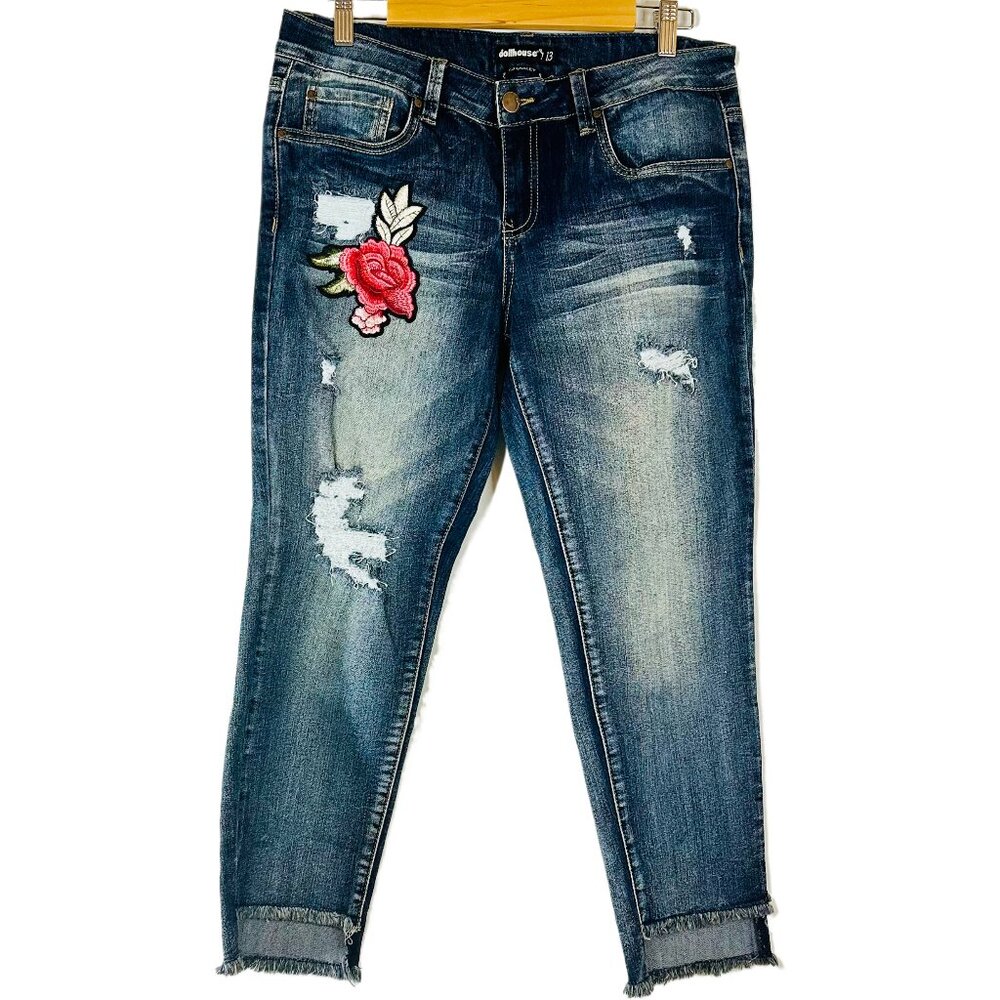 Dollhouse Floral Embroidered Ankle Jeans – Size L – EUC